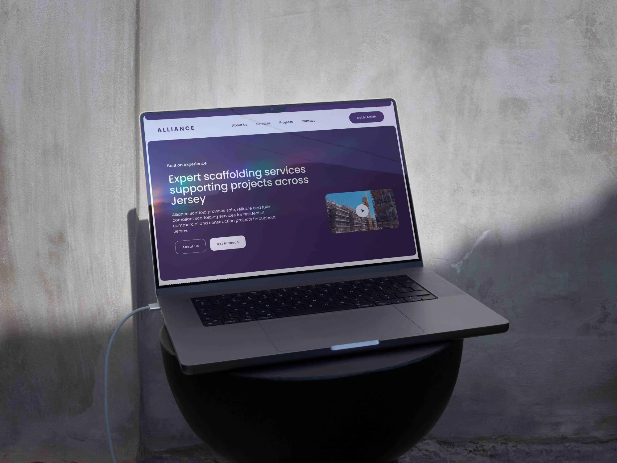 MACBOOK MOCKUP 02